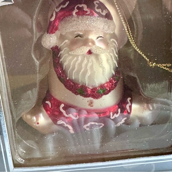 NIB! Holiday Christmas “Hanging Around” Santa Glass Ornament - Picture 2 of 5